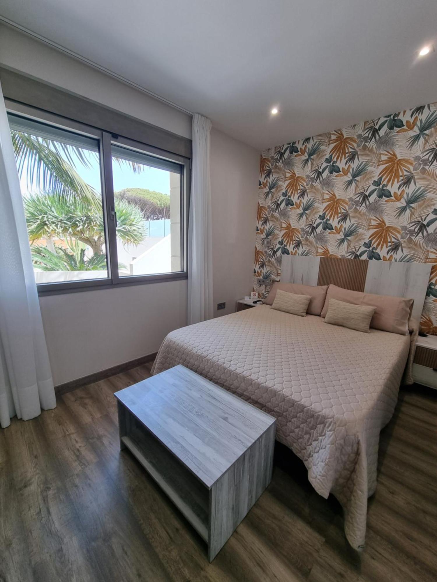 Hotel Boutique Aroma De Mar Chiclana de la Frontera Ngoại thất bức ảnh